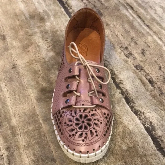 NWOT Biza Petra - Picture 9 of 9